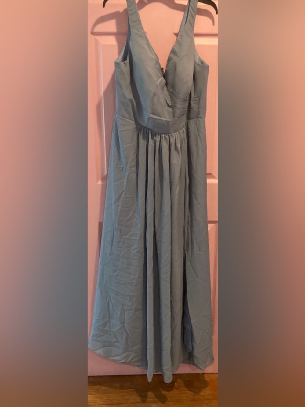 Elegant Dusty Blue V-Neck Bridesmaid Dress